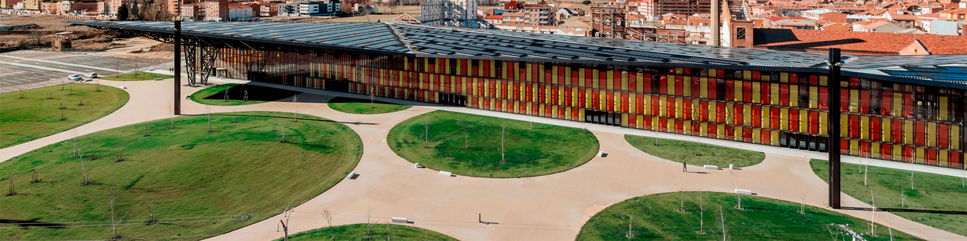 The León Conference and Exhibition Center spans over 100,000 square feet and is a sustainable space that limits the use of non-renewable energy thanks to its solar-paneled roof