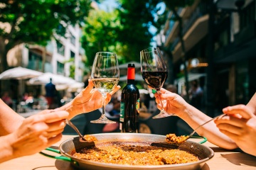 The fusion of rich gastronomy and privileged surroundings make Spain a must-see destination for foodie travellers