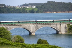 Over six days and five nights, the train travels through tourist highlights in Galicia, Asturias, Cantabria, and the Basque Country