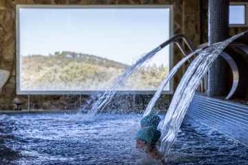 As propriedades medicinais e curativas das águas do balneário Fuentes del Trampal são indicadas para tratar casos de anemia, doenças de pele, reumatismo, osteoartrite © Turismo da Extremadura