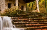 Perhe pyöräretkellä Senda del Osolla (Asturia). Reitti kulkee lähes 60 kilometriä vanhaa kaivosrautatietä pitkin ja soveltuu erinomaisesti pyöräilyyn ja vaellukseen © Shutterstock Perhe pyöräretkellä Senda del Osolla (Asturia). Reitti kulkee lähes 60 kilometriä vanhaa kaivosrautatietä pitkin ja soveltuu erinomaisesti pyöräilyyn ja vaellukseen © Shutterstock