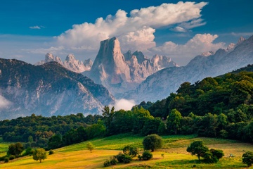 Naranjo de Bulnes (kendt som Picu Urriellu) i Asturien, Spanien