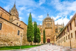 Known as the “Old City of Salamanca,” this historic neighborhood is one of the most treasured in Spain