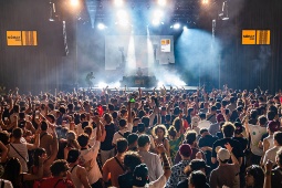 Navilens codes, elevated platforms, and Braille programming are just some of the accessible measures featured at the Sónar festival in Barcelona Navilens codes, elevated platforms, and Braille programming are just some of the accessible measures featured at the Sónar festival in Barcelona