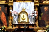 Cuando los visitantes recorren las iglesias que albergan los retablos de la Ruta Renacentista, también tienen la oportunidad de sumergirse en la historia y la cultura de León Cuando los visitantes recorren las iglesias que albergan los retablos de la Ruta Renacentista, también tienen la oportunidad de sumergirse en la historia y la cultura de León