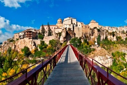 Cuenca offers more than 1,300 hotel beds, most of them in 3-and 4-star establishments