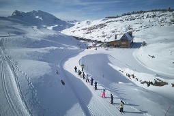 O Larra-Belagua Nordic Ski Centre é composto por quatro setores em diferentes níveis e níveis de dificuldade. Suas 15 pistas, com 36,6 quilômetros esquiáveis, atravessam uma floresta de faias © Larra Belagua Ski O Larra-Belagua Nordic Ski Centre é composto por quatro setores em diferentes níveis e níveis de dificuldade. Suas 15 pistas, com 36,6 quilômetros esquiáveis, atravessam uma floresta de faias © Larra Belagua Ski