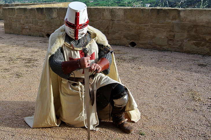 Recreation of a Templar at the entrance of Monzón Castle (Huesca)