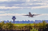 Airlines such as Iberia and Air Europa will improve their connectivity between continents from summer onwards. In the picture, an airplane takes off from Adolfo Suárez Madrid-Barajas Airport Airlines such as Iberia and Air Europa will improve their connectivity between continents from summer onwards. In the picture, an airplane takes off from Adolfo Suárez Madrid-Barajas Airport