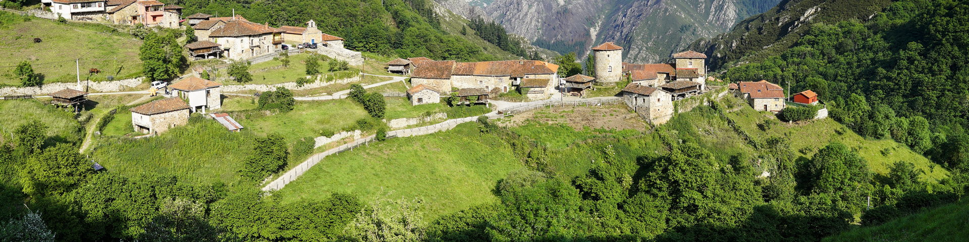 The village of Bandujo is one of Asturias’ most beautiful medieval hamlets