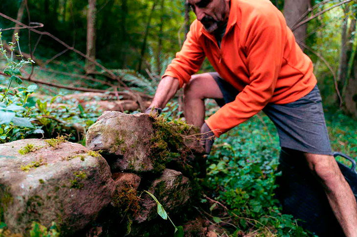Experiencia de recuperación artesanal de construcciones en piedra en Bera Experiencia de recuperación artesanal de construcciones en piedra en Bera
