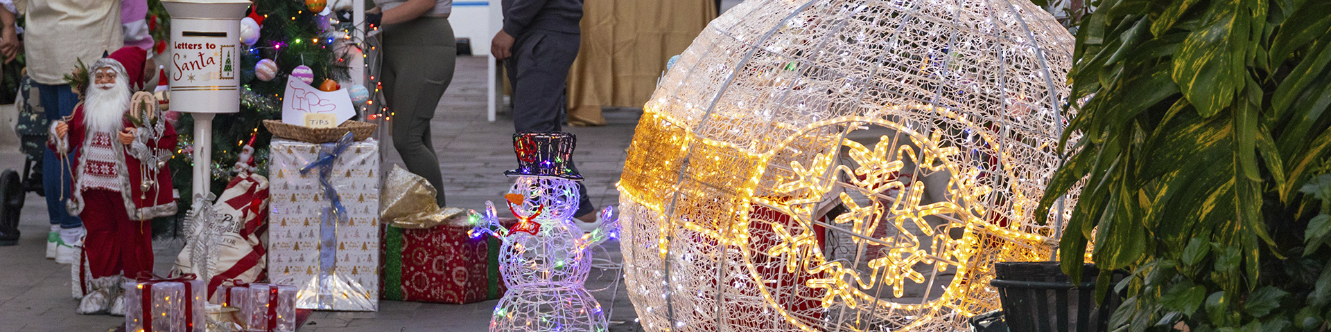 Christmas markets offer visitors gifts, delicious treats and crafts linked to Canarian culture
