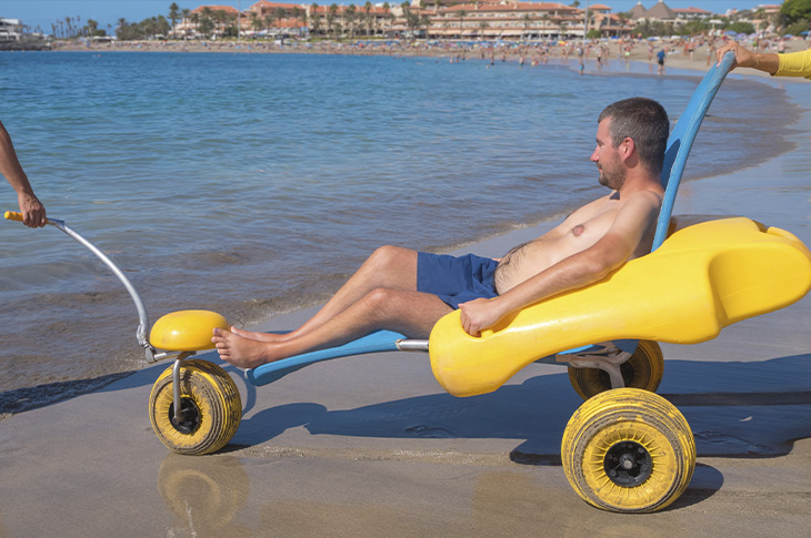 Amphibious chairs are designed not only to enter the water but also to move across the sand, enhancing the comfort of the companion Amphibious chairs are designed not only to enter the water but also to move across the sand, enhancing the comfort of the companion