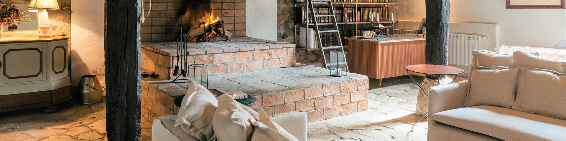 Villa Pacheca (Cantabria) features a two-story library with over 500 books available for guests