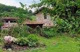 Pisón de Fondón (Asturie) dispone di un'area giardino all'aperto per la lettura