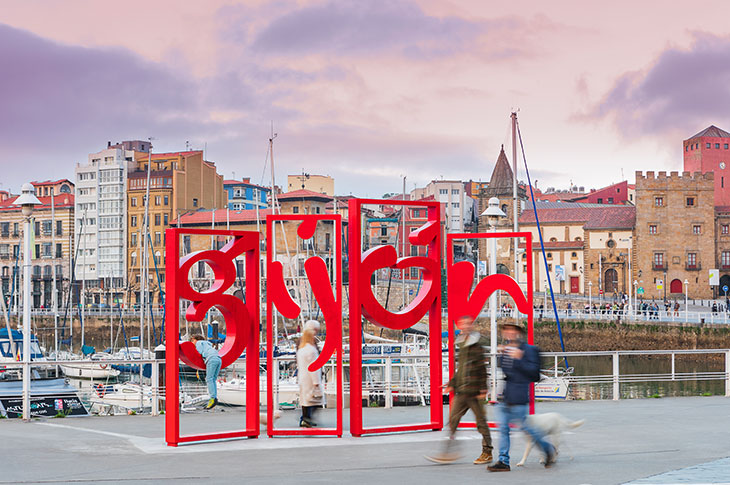 In winter, Gijón presents a cultural and festive calendar for the whole family