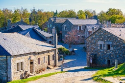 Pedrafita do Cebreiro, start of the French Way