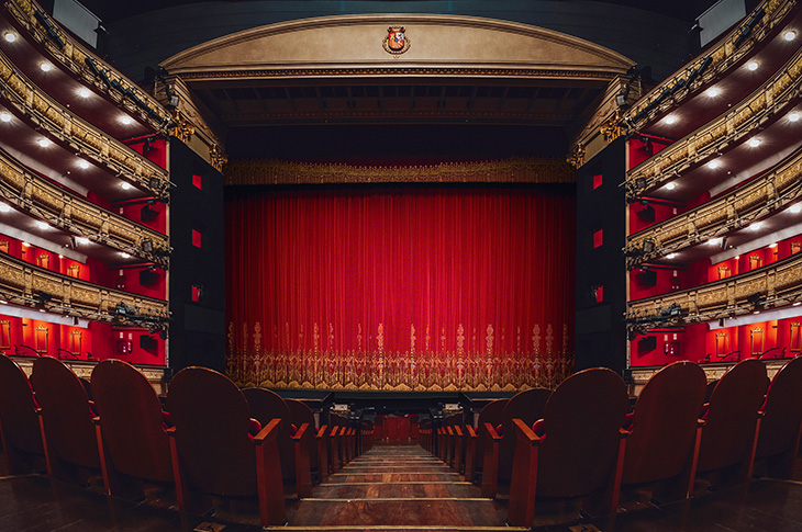 Sala principal del Teatro Real Sala principal del Teatro Real