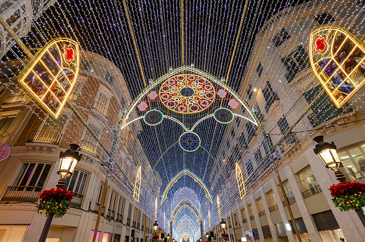 La calle Larios es el epicentro de las luces de Navidad en la ciudad de Málaga