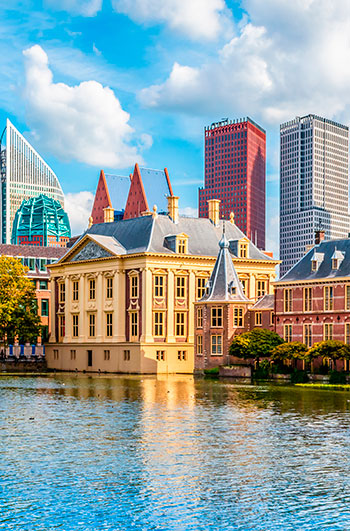 Spain Talks, La Haia