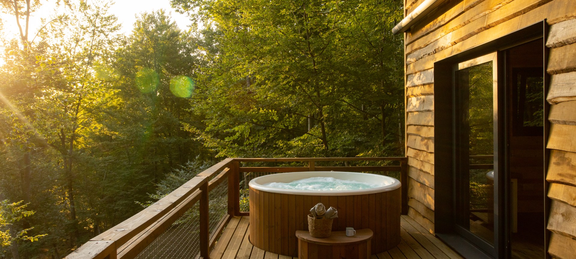 Les séjours qui allient nature, valeurs écologiques, confort, design et expériences durables sur mesure sont essentiels pour le tourisme espagnol. En image, une cabane privée à Cabanyes Entre Valls (Gérone, Espagne)