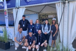 El equipo de la OET y representantes de los destinos