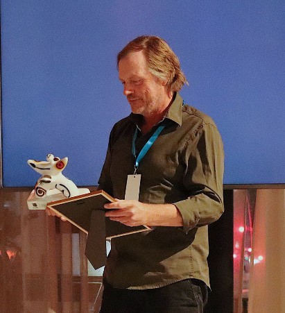 Jonas Henningsson, vinnare av den första upplagan för “Längs den vilda kusten – Vandra i Costa Brava” (Vagabond) Jonas Henningsson, vinnare av den första upplagan för “Längs den vilda kusten – Vandra i Costa Brava” (Vagabond)