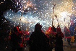 Die “Nit de San Joan” (Johannisnacht) in Katalonien