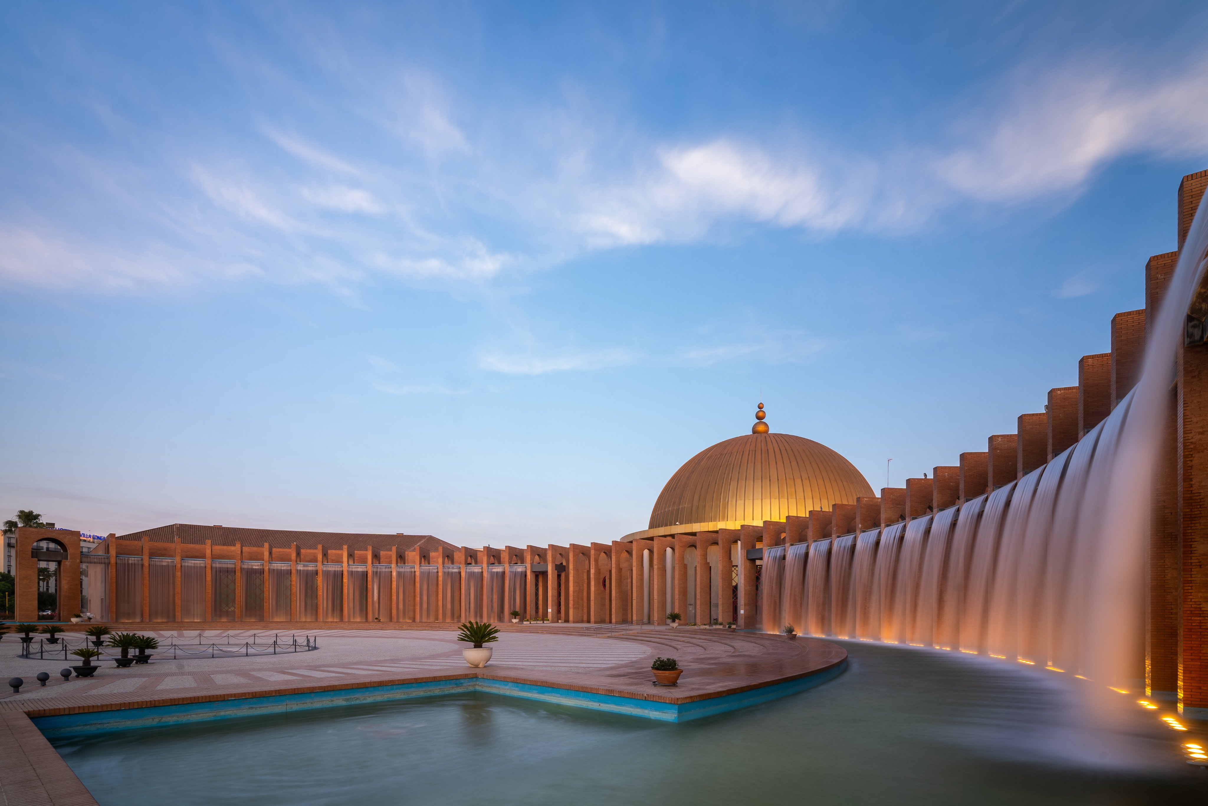 Der Kongress- und Ausstellungspalast von Sevilla bietet Platz für 3.200 Personen