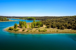 Der Naturpark Lagunas de Ruidera besteht aus dem Peñarroya-Stausee und fünfzehn Lagunen, darunter die Lagune Conceja (im Bild)