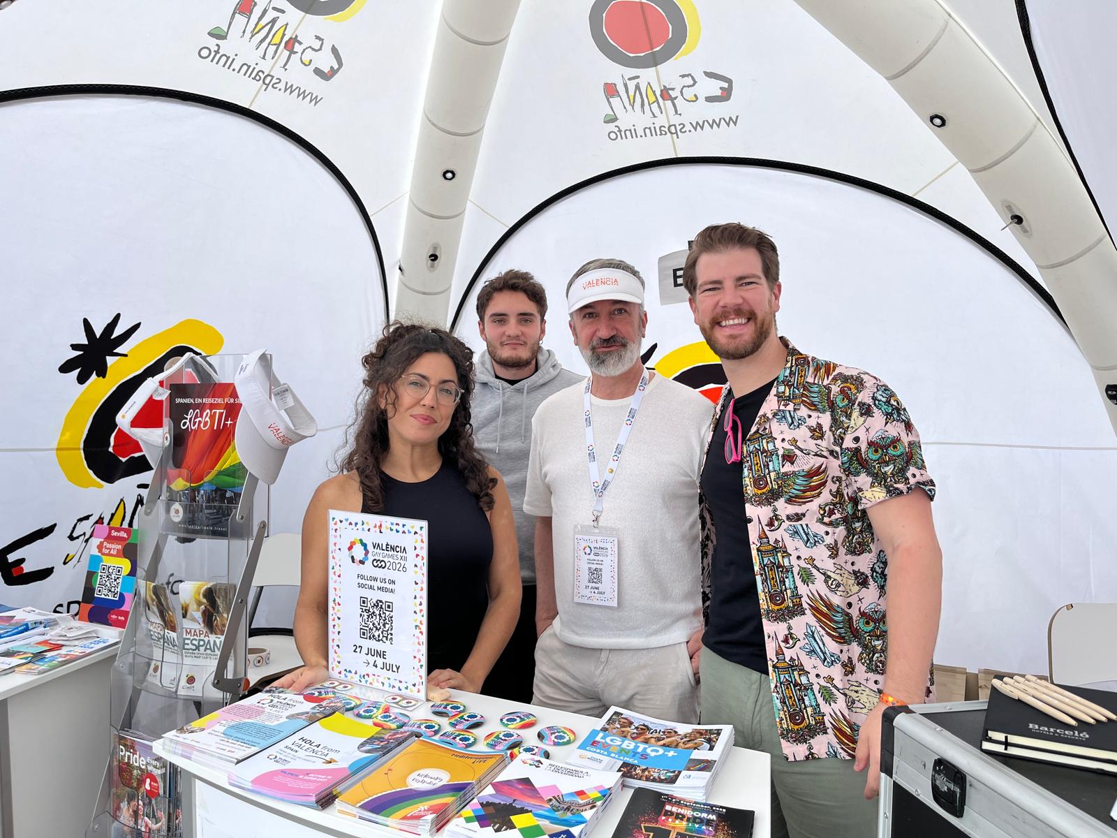 Equipo de Turespaña en CSD Hamburgo 2025 Equipo de Turespaña en CSD Hamburgo 2025