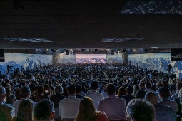 O centro de convenções PortAventura tem 24 salas modulares distribuídas em dois andares © PortAventuraWorld O centro de convenções PortAventura tem 24 salas modulares distribuídas em dois andares © PortAventuraWorld