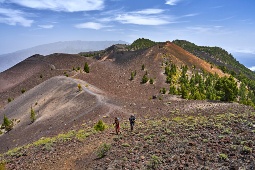 Die Ruta de los Volcanes auf La Palma bietet eine Naturwanderung entlang einer Strecke, die einst eine wichtige Verbindungsroute zwischen den Gemeinden der Insel war.