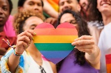 Benidorm promoveu diferentes iniciativas para se tornar um destino onde a igualdade e a diversidade fazem parte da experiência turística © Shutterstock