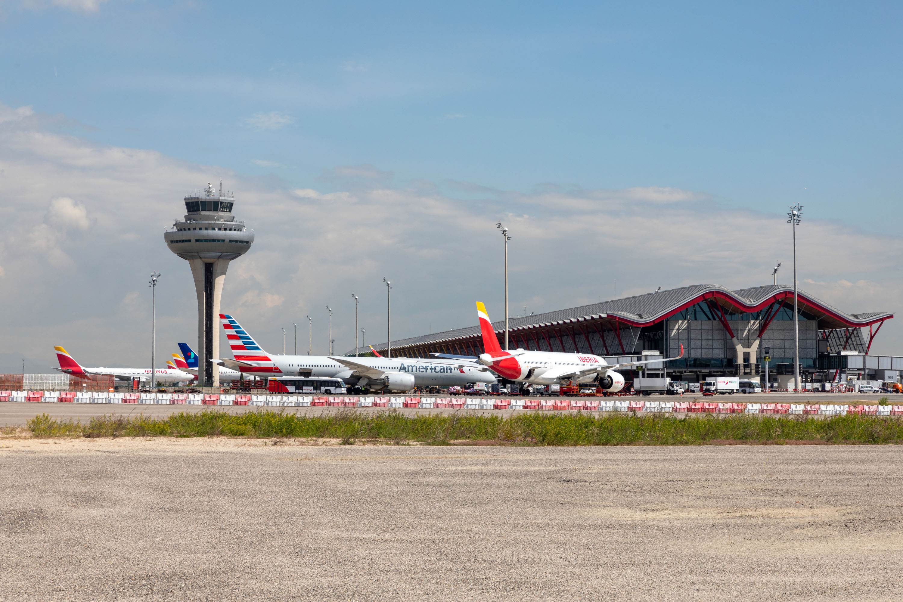 Aeroporto de Madrid é a principal porta de entrada para Espanha e este inverno a AENA vai reforçar as suas operações © Aeroporto de Madrid é a principal porta de entrada para Espanha e este inverno a AENA vai reforçar as suas operações ©