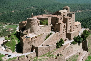 O Parador de Cardona (Barcelona) é uma joia do românico catalão e foi recentemente renovado ©