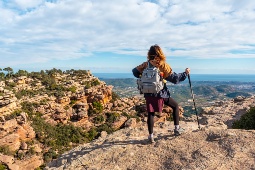 As rotas adaptadas em torno da montanha El Garbi (Valência), no coração do miradouro da Sierra Calderona, são perfeitas para caminhadas As rotas adaptadas em torno da montanha El Garbi (Valência), no coração do miradouro da Sierra Calderona, são perfeitas para caminhadas