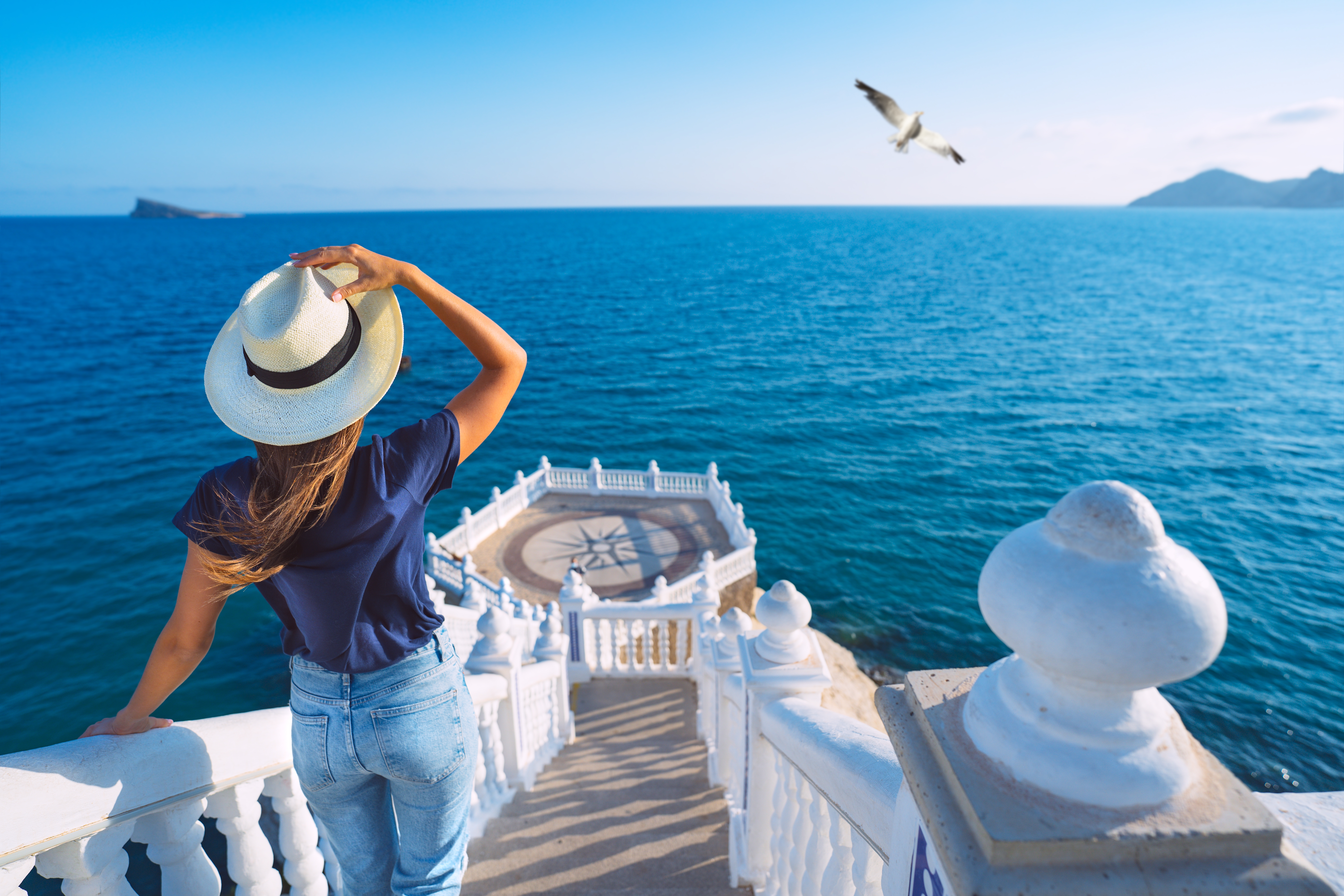 Espanha é um dos destinos favoritos para os turistas viajarem sozinhos, como forma de descoberta pessoal © Shutterstock Espanha é um dos destinos favoritos para os turistas viajarem sozinhos, como forma de descoberta pessoal © Shutterstock
