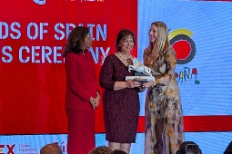 Elvira Marcos with Olga Ramudo Elvira Marcos with Olga Ramudo