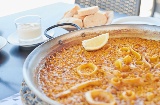 Arroz à banda é um dos pratos mais famosos da rica gastronomia de © Alicante Shutterstock