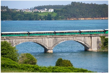Under 6 dagar och 5 nätter färdas tåget genom intressanta platser i Galicien, Asturien, Kantabrien och Baskien © Renfe