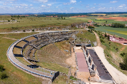 Im Sommer finden im römischen Theater von Clunia Sulpicia Festivals und kulturelle Aktivitäten statt
