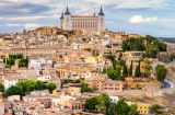 Altstadt von Toledo, eine der schönsten Spaniens mit der Kathedrale, dem Alcázar (der ehemaligen Festung), dem El Greco-Museum und viel mehr. Altstadt von Toledo, eine der schönsten Spaniens mit der Kathedrale, dem Alcázar (der ehemaligen Festung), dem El Greco-Museum und viel mehr.