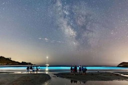 An der Costa da Morte findet man einige der bekanntesten Plätze, um das leuchtende Meer zu erleben An der Costa da Morte findet man einige der bekanntesten Plätze, um das leuchtende Meer zu erleben