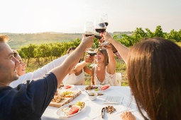 Weinverkostung in einem Weingut