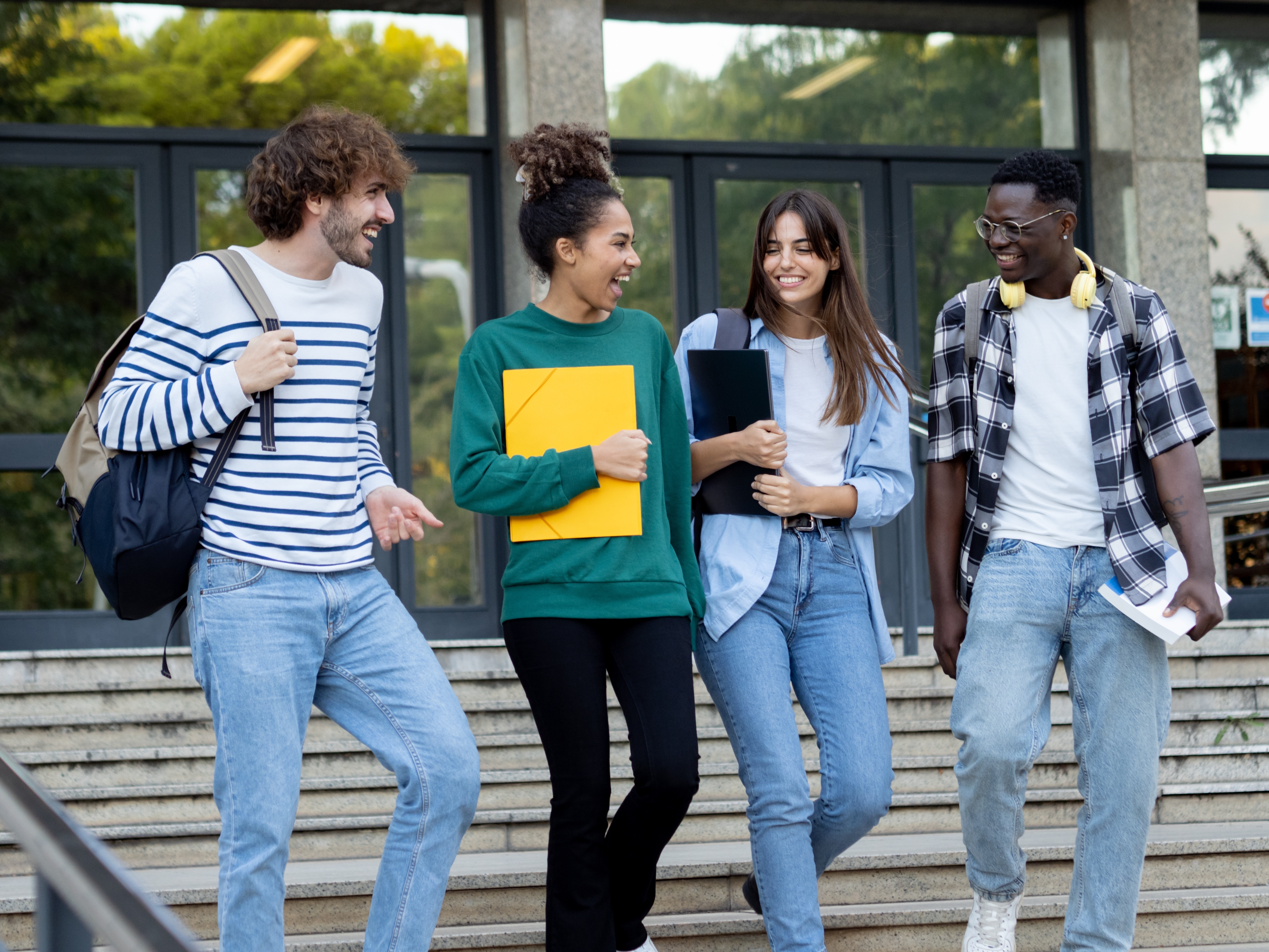 In den letzten zehn Jahren ist die Zahl der Studierenden im Bereich Sprachtourismus um 42,5 % gestiegen, was die zunehmende Bedeutung des Spanischen als internationale Sprache und die Attraktivität Spaniens als Bildungsstandort bestätigt