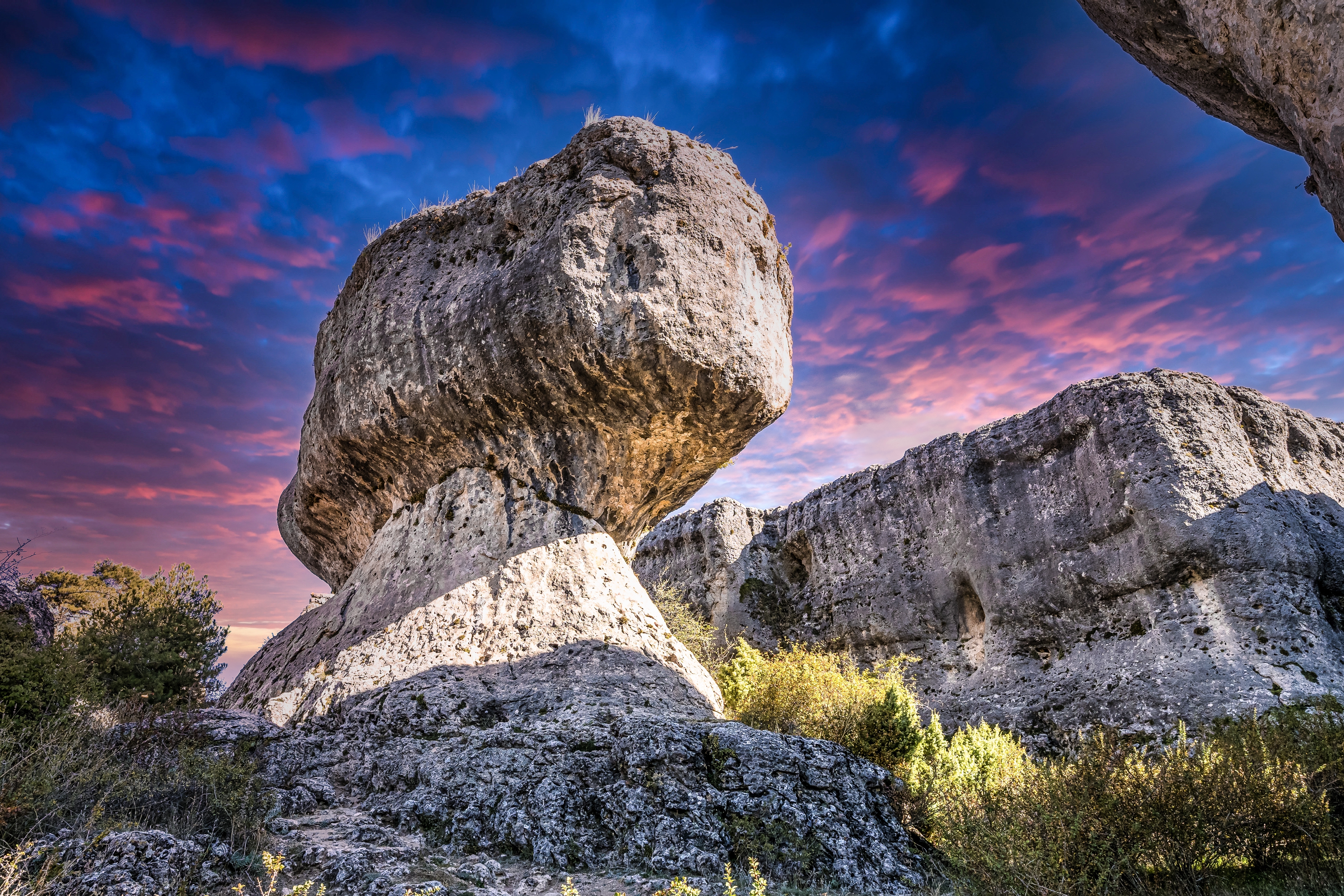 Karstformationen im Naturpark Los Callejones im Gebiet von Las Majadas (Cuenca, Castilla-La Mancha), wo Szenen für einen der Filme der James-Bond-Saga