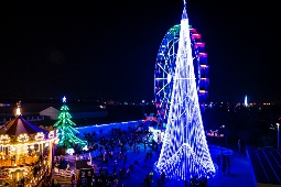 Themenpark in Torrejón de Ardoz, einer Gemeinde in Madrid, die mit dem Titel „Europäische Weihnachtshauptstadt” ausgezeichnet wurde