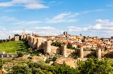 Die Stadtmauern, die Altstadt und ein Netz barrierefreier Dienstleistungen machen Ávila zu einem Reiseziel für alle Die Stadtmauern, die Altstadt und ein Netz barrierefreier Dienstleistungen machen Ávila zu einem Reiseziel für alle