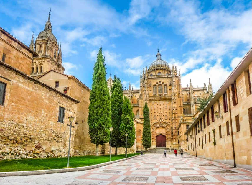 Die Altstadt von Salamanca ist eine der schönsten Stadtzentren Spaniens Die Altstadt von Salamanca ist eine der schönsten Stadtzentren Spaniens